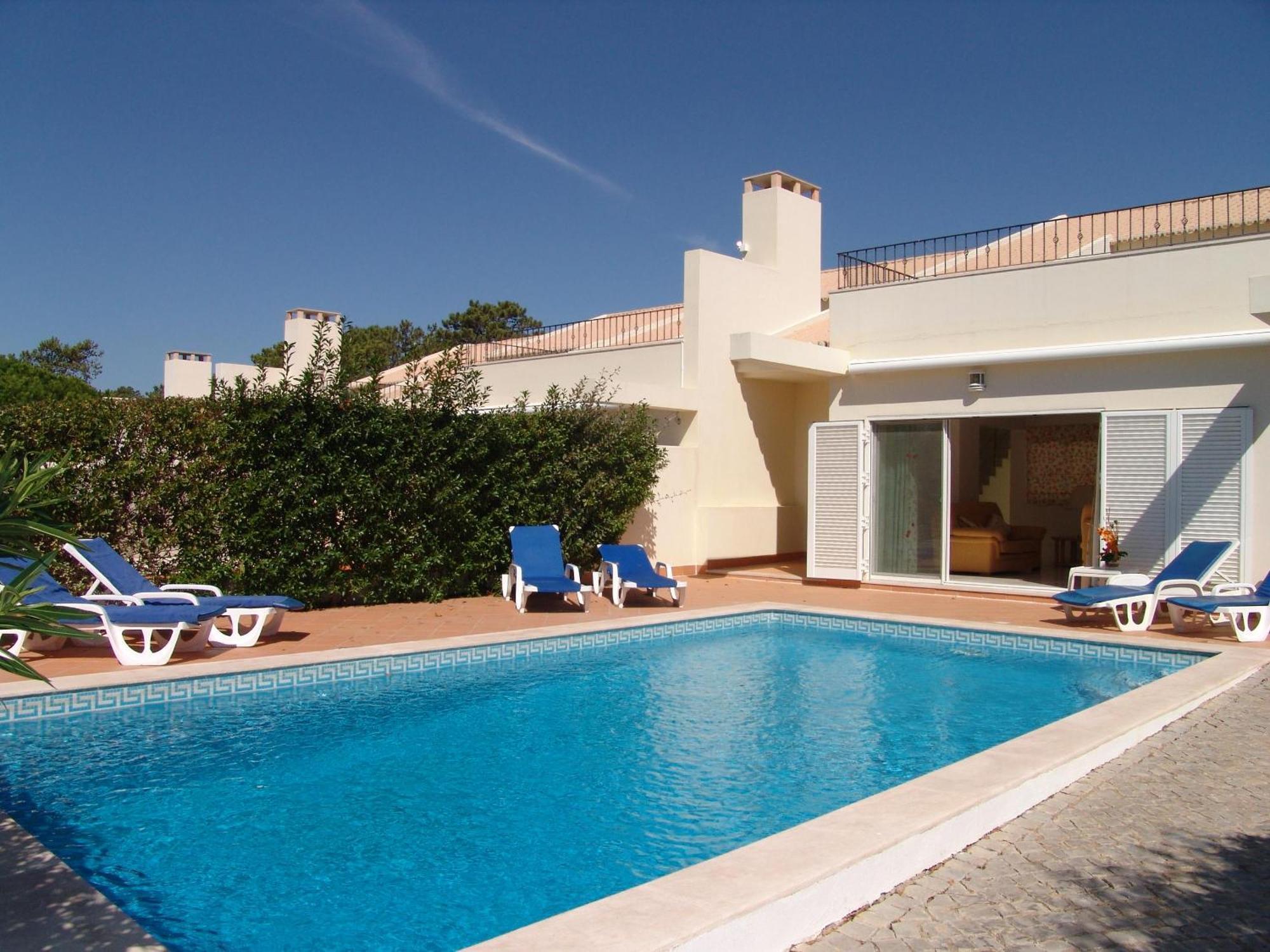Bonsal - Modern In A Prime Location Near The Luxury Golf Courses
