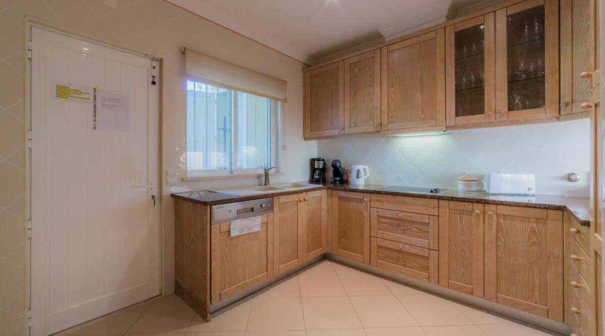 Bonsal - Modern In A Prime Location Near The Luxury Golf Courses Vakantiehuis Albufeira