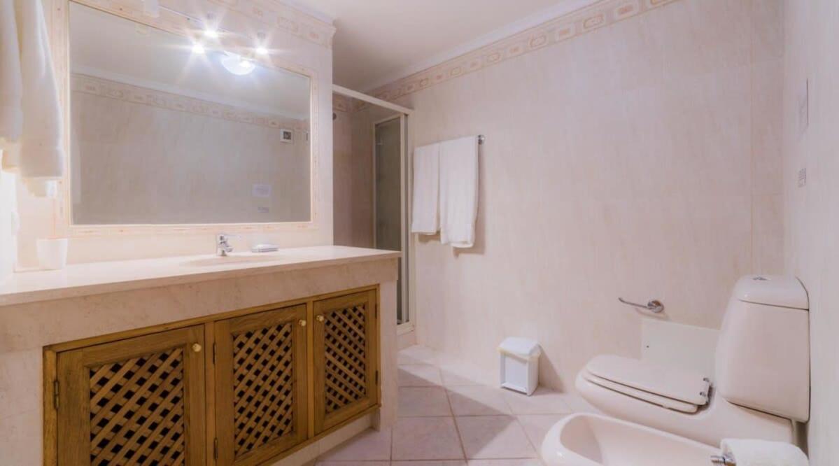 Bonsal - Modern In A Prime Location Near The Luxury Golf Courses
