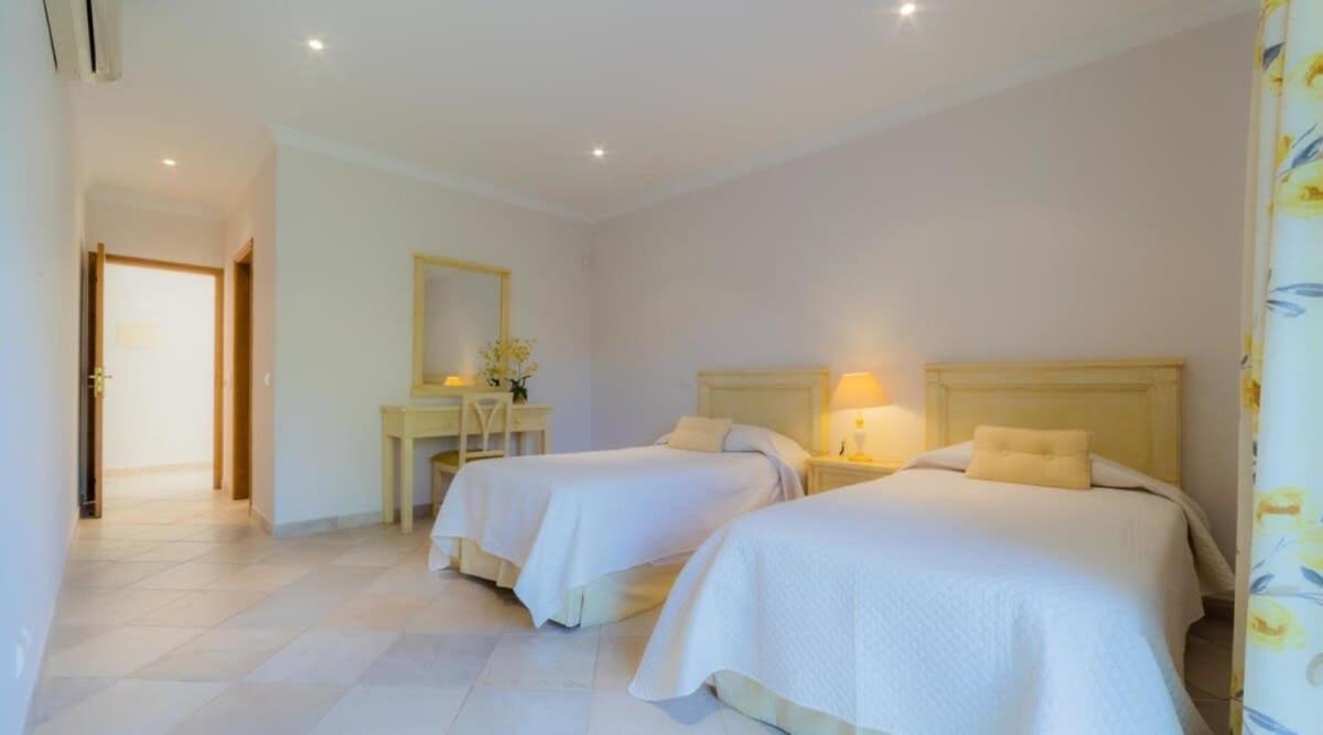 Bonsal - Modern In A Prime Location Near The Luxury Golf Courses *