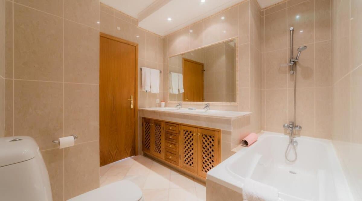 Vakantiehuis Bonsal - Modern In A Prime Location Near The Luxury Golf Courses Albufeira